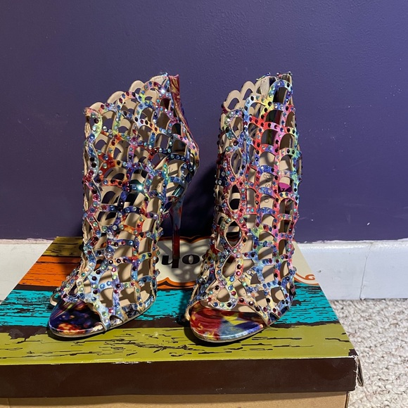 ZigiSoho Stoned Heels 💕✨ - Picture 3 of 3